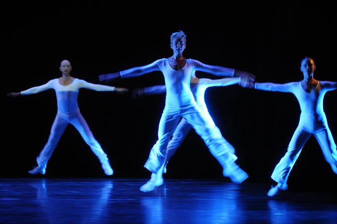 Lucinda Childs Dance Company: Dance, Tanz im August 2011, HAU1