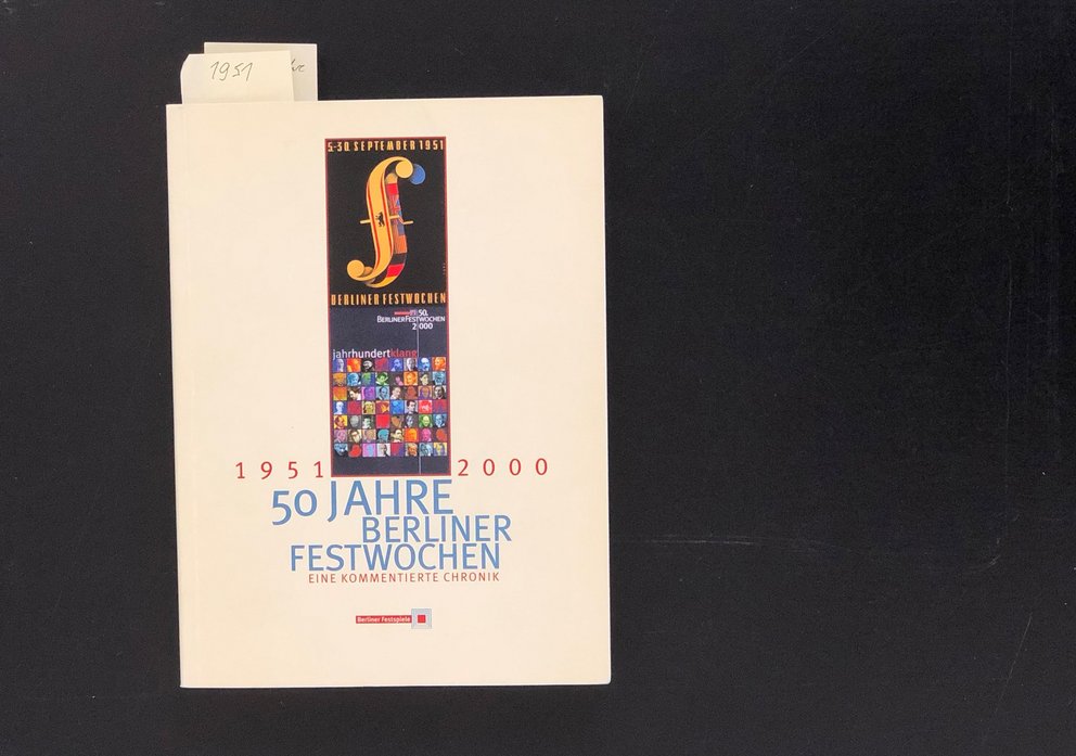Fotografie vom Cover des Buchs 50 Jahre Berliner Festspielwochen