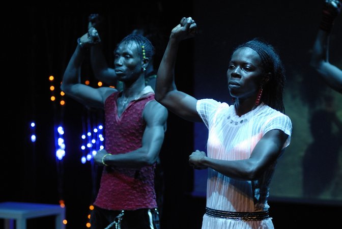 N’Soleh: La Rue Princesse, Tanz im August 2011, Podewil