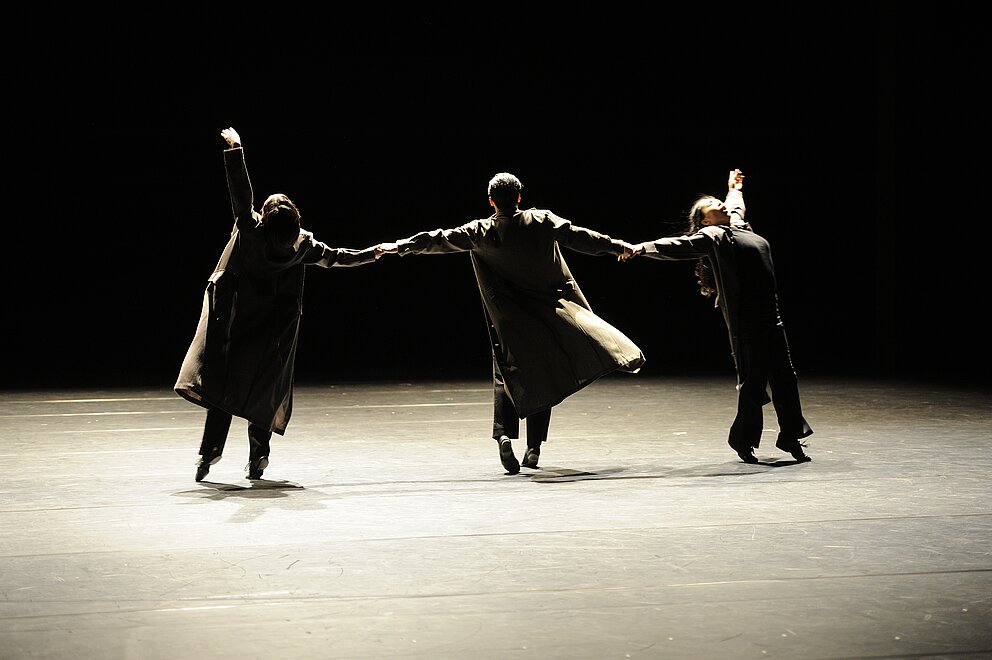 Saburo Teshigawara/KARAS: Mirror and Music, Tanz im August 2012, Haus der Berliner Festspiele